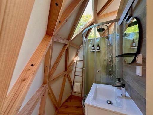 Dome Pathome Catonvielle Екстериор снимка