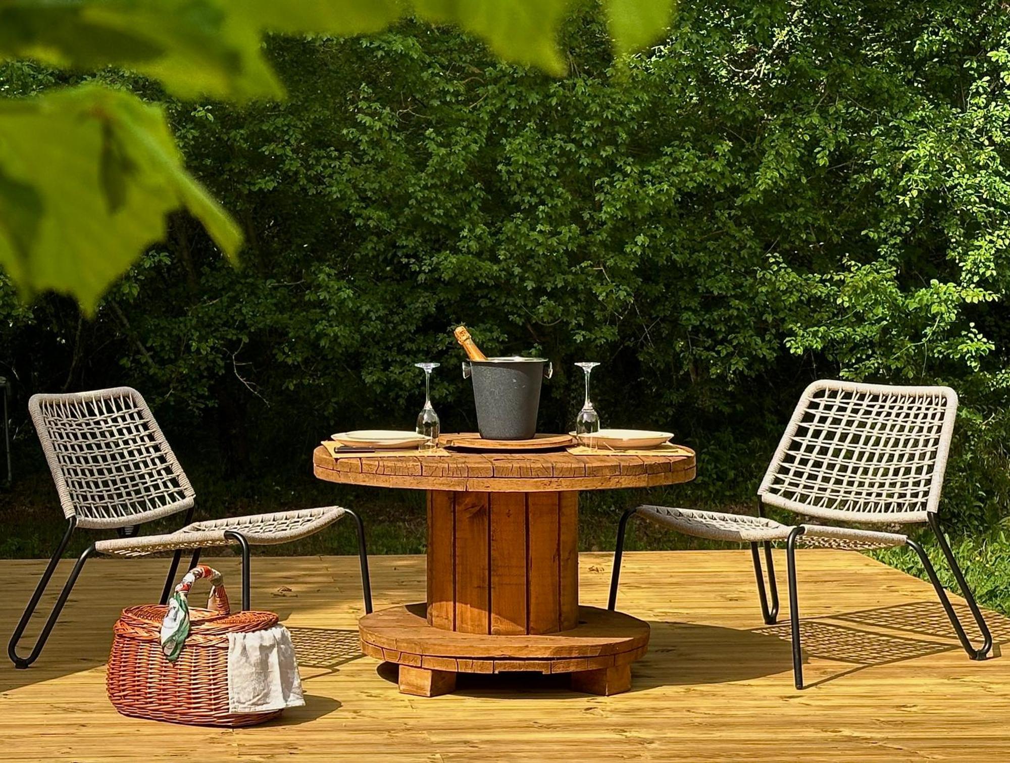 Dome Pathome Catonvielle Екстериор снимка